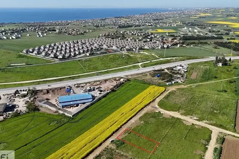 Çanta'da deniz manzaralı 600 m² imarlı arsa